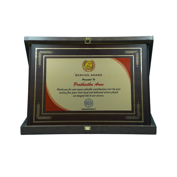 Prestige Wooden Certificate Box 
type memento