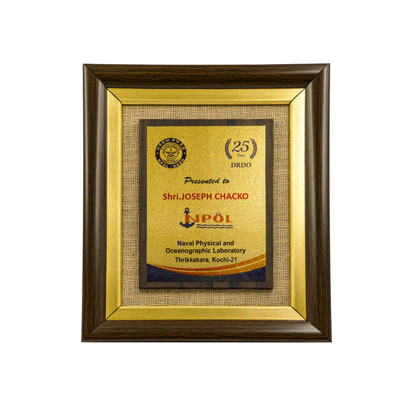 Grandeur Wooden Frame Memento
